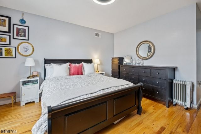 111 Todd Pl, Linden City, NJ 07036