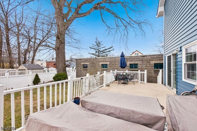 111 Todd Pl, Linden City, NJ 07036