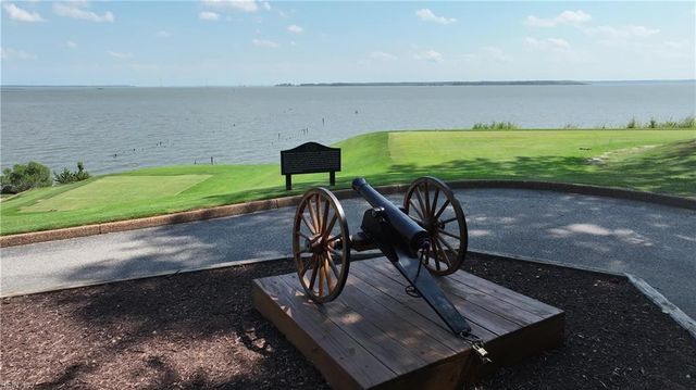 32 Hampton KY, Williamsburg, VA 23185