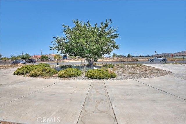 20916 Thunderbird, Apple Valley, CA 92307