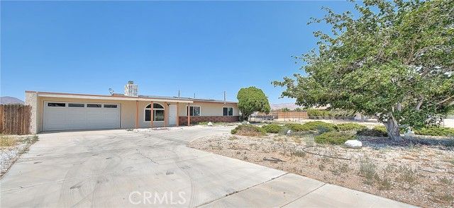 20916 Thunderbird, Apple Valley, CA 92307