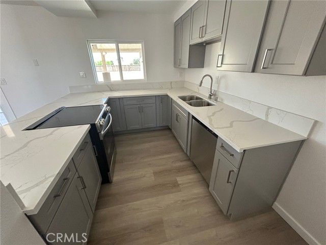 20916 Thunderbird, Apple Valley, CA 92307