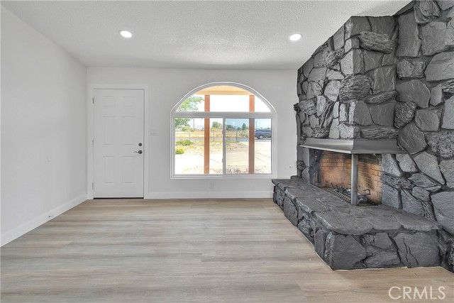 20916 Thunderbird, Apple Valley, CA 92307