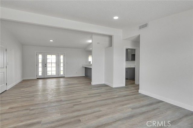 20916 Thunderbird, Apple Valley, CA 92307