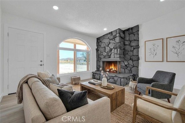 20916 Thunderbird, Apple Valley, CA 92307