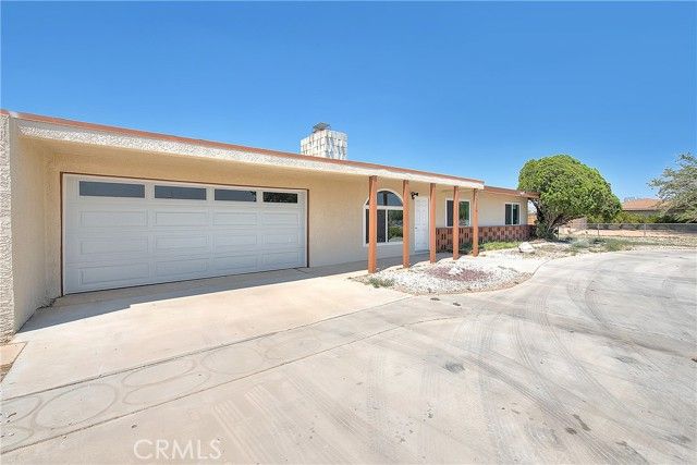 20916 Thunderbird, Apple Valley, CA 92307