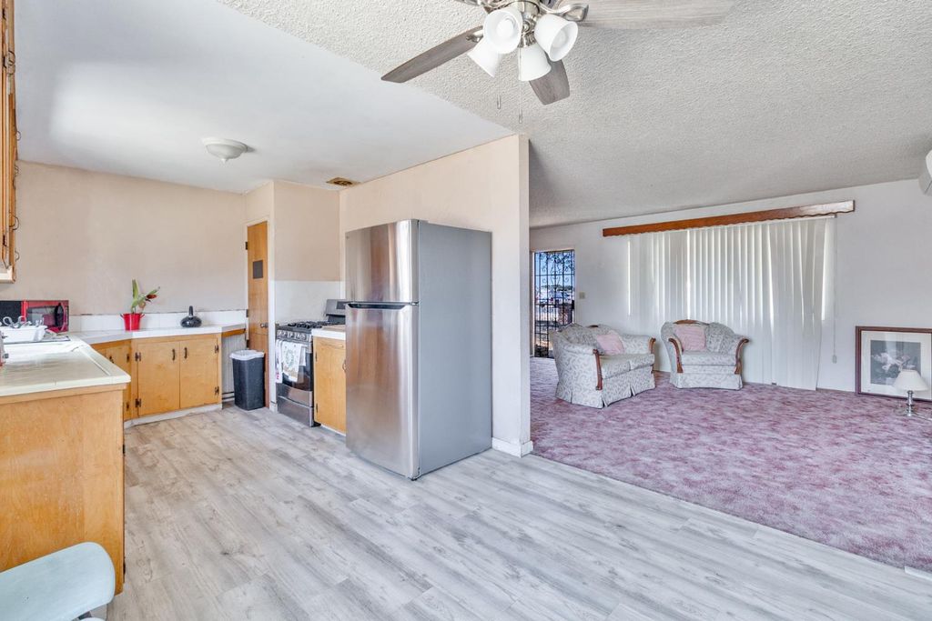 Image 10 of property listing at 16305 Road 28, Madera, CA 93638