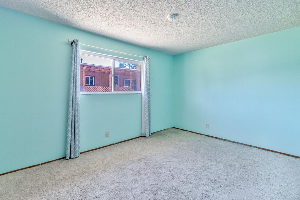 Image 16 of property listing at 16305 Road 28, Madera, CA 93638
