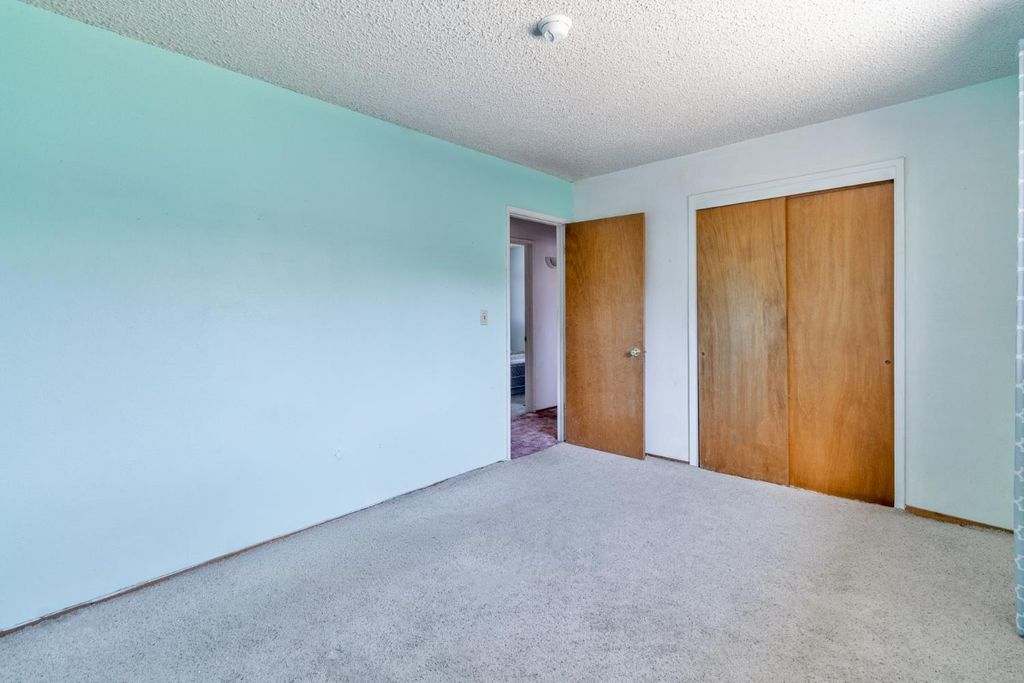 Image 17 of property listing at 16305 Road 28, Madera, CA 93638