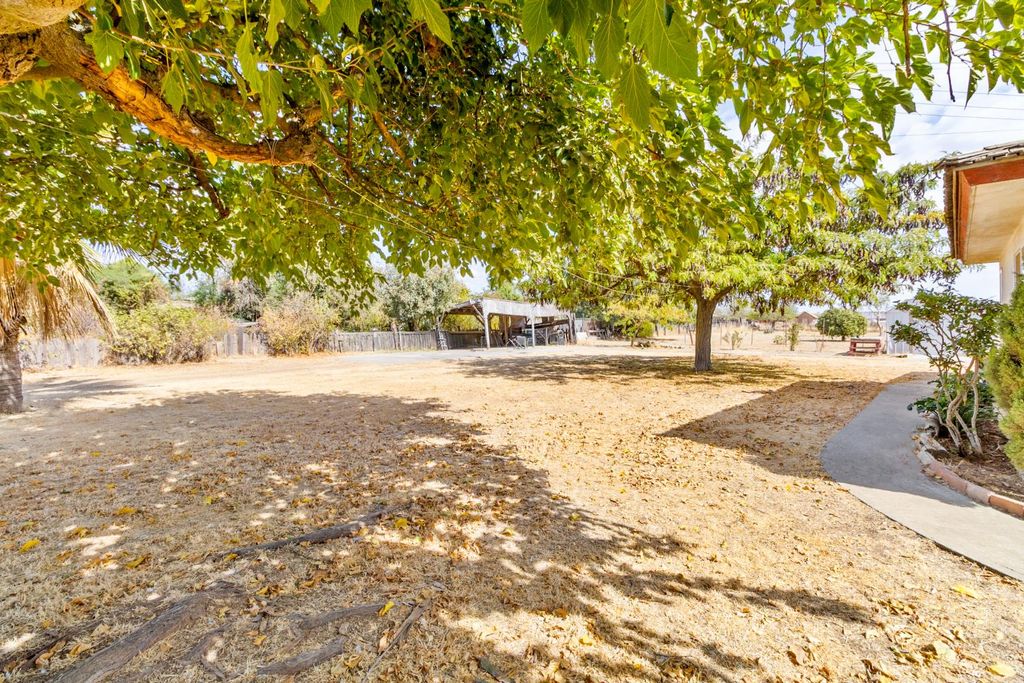 Image 29 of property listing at 16305 Road 28, Madera, CA 93638