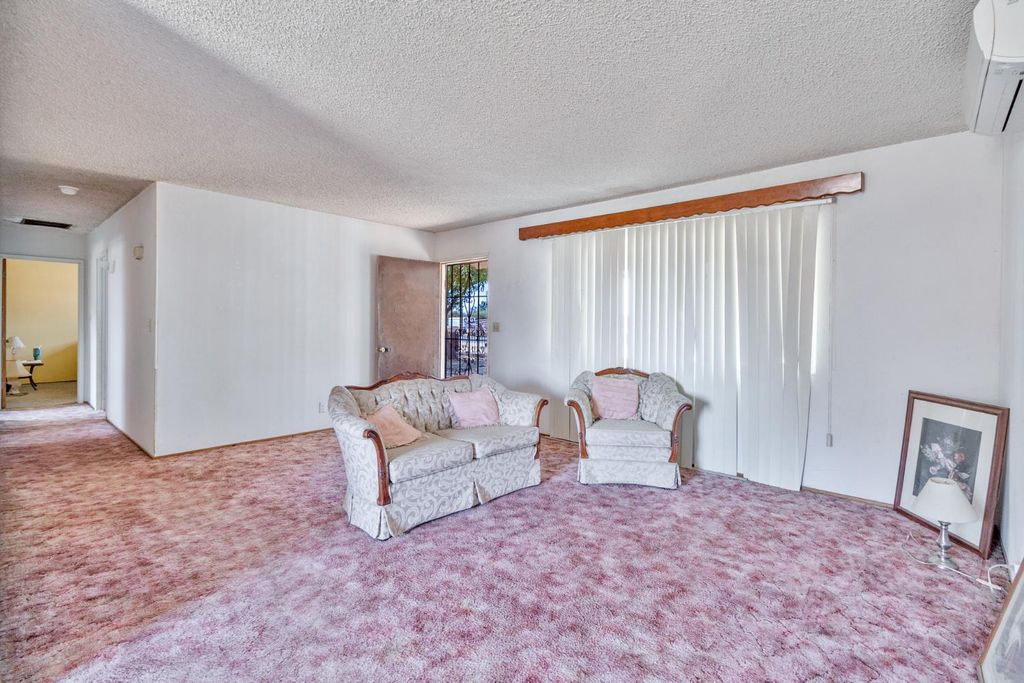 Image 7 of property listing at 16305 Road 28, Madera, CA 93638