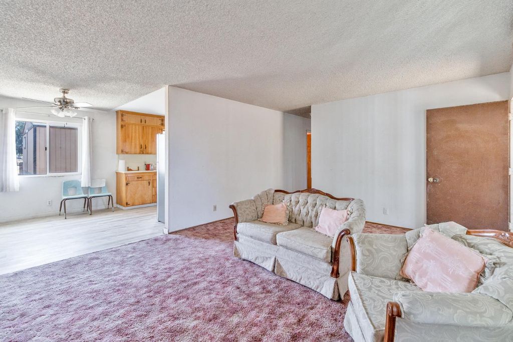 Image 8 of property listing at 16305 Road 28, Madera, CA 93638