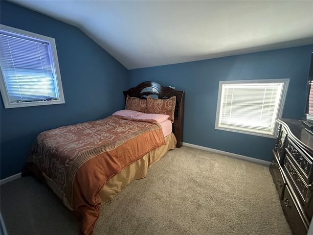 28 CHESTNUT Street, Girard, PA 16417