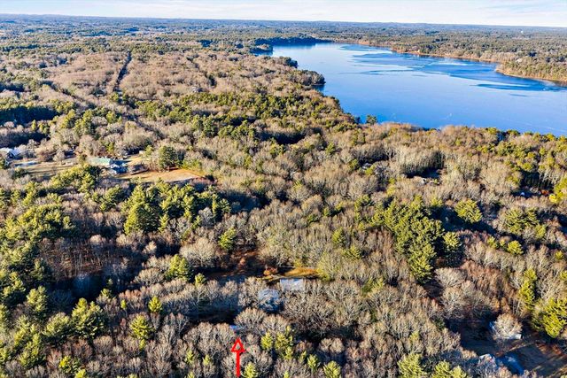 15 Forest St, Plympton, MA 02367