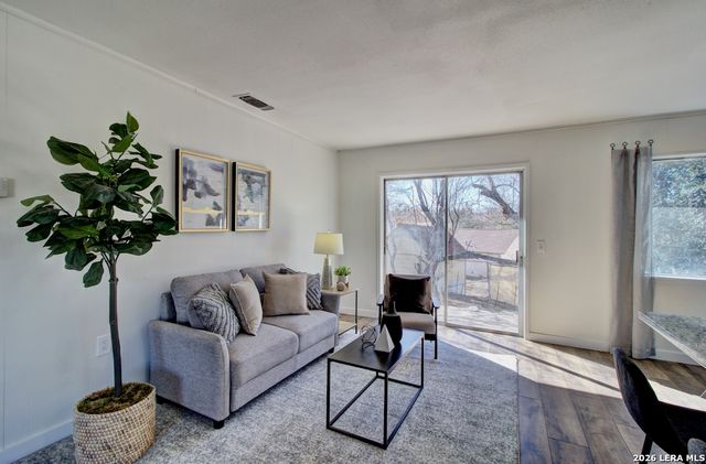 4566 LOS RANCHITOS ST, San Antonio, TX 78233