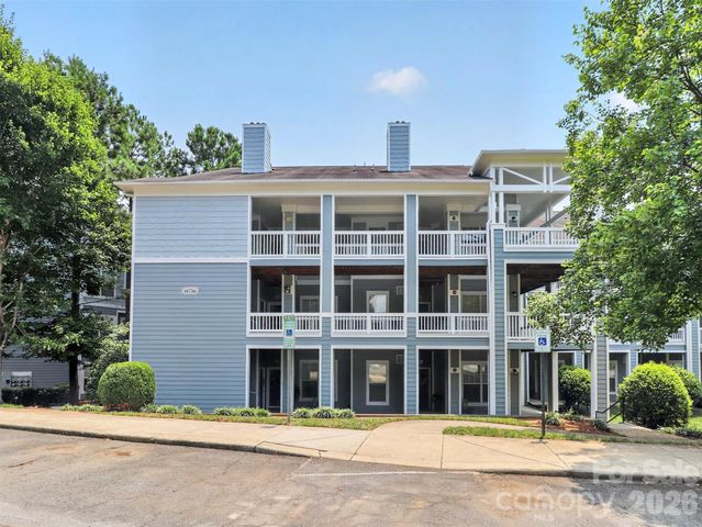 18736 Nautical Drive 301, Cornelius, NC 28031