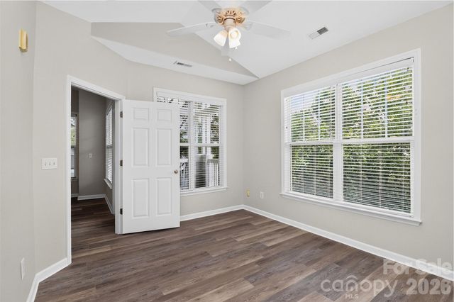18736 Nautical Drive 301, Cornelius, NC 28031