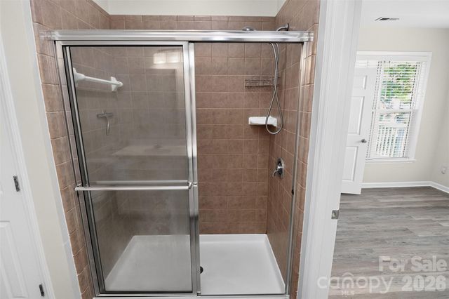 18736 Nautical Drive 301, Cornelius, NC 28031