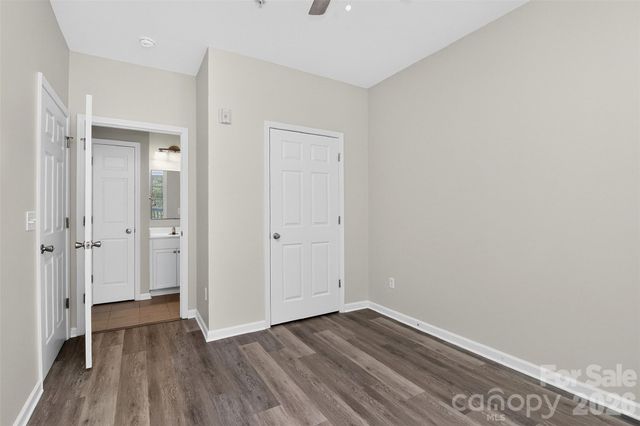 18736 Nautical Drive 301, Cornelius, NC 28031