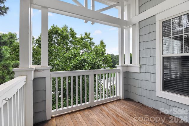 18736 Nautical Drive 301, Cornelius, NC 28031