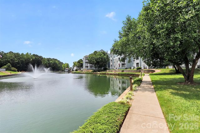18736 Nautical Drive 301, Cornelius, NC 28031
