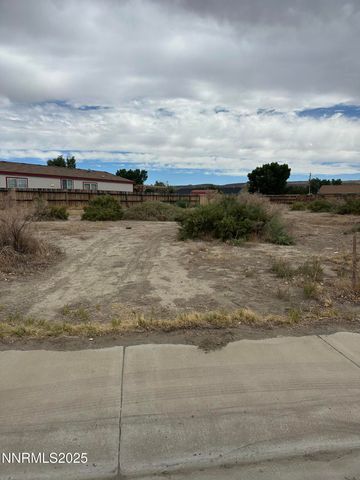 675 Warren Way, Fernley, NV 89408