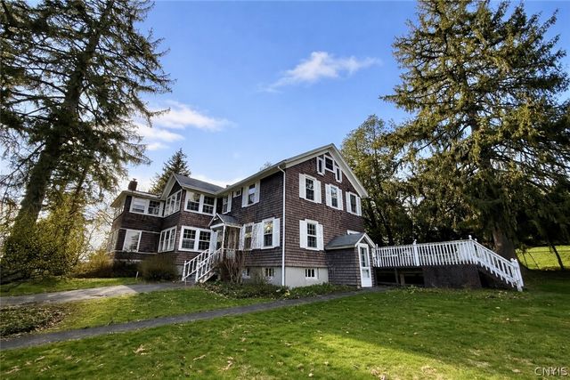 60 Sullivan Street, Cazenovia, NY 13035