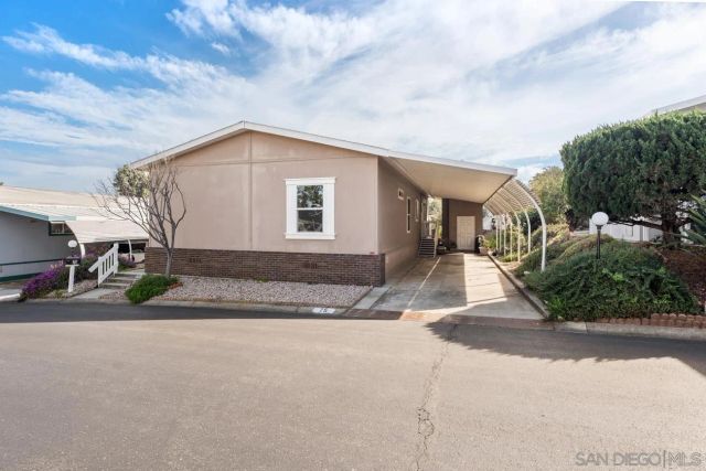 525 W El Norte Parkway 75, Escondido, CA 92026