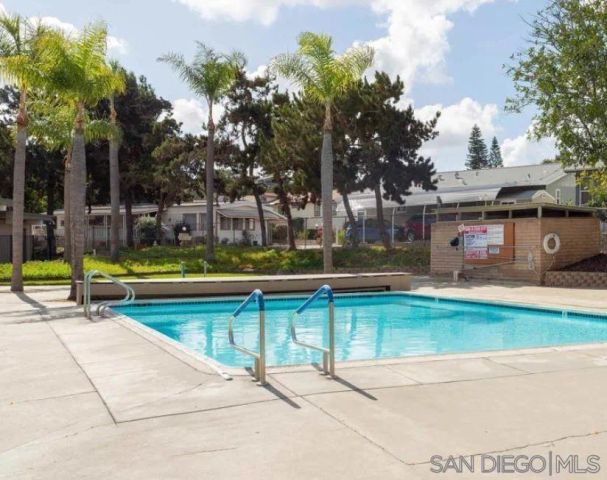 525 W El Norte Parkway 75, Escondido, CA 92026