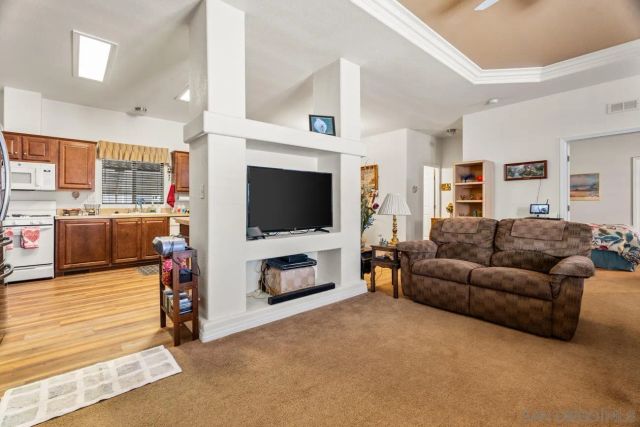 525 W El Norte Parkway 75, Escondido, CA 92026