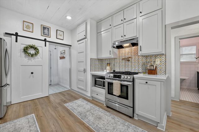 904 W Spring Street, Weatherford, TX 76086