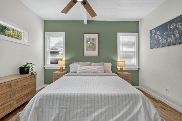 904 W Spring Street, Weatherford, TX 76086
