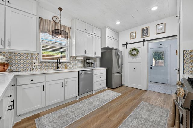 904 W Spring Street, Weatherford, TX 76086