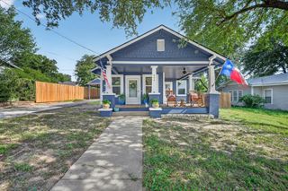 904 W Spring Street, Weatherford, TX 76086