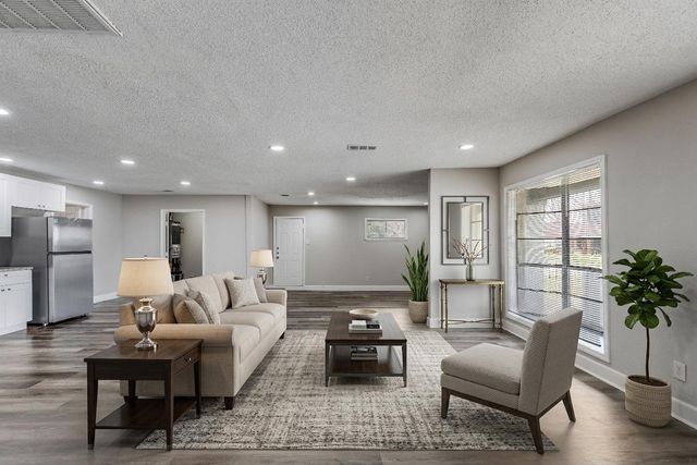 8502 Richcroft Street, Houston, TX 77029