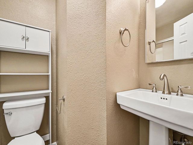 928 Torrey Pine Place, Loveland, CO 80538