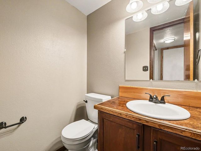 928 Torrey Pine Place, Loveland, CO 80538