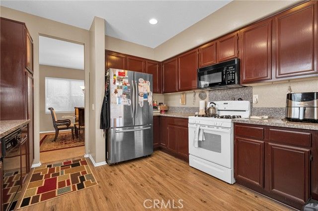 11196 Charleston, Adelanto, CA 92301