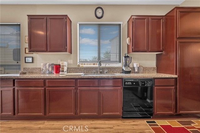 11196 Charleston, Adelanto, CA 92301