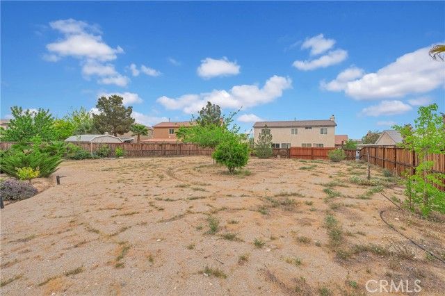 11196 Charleston, Adelanto, CA 92301