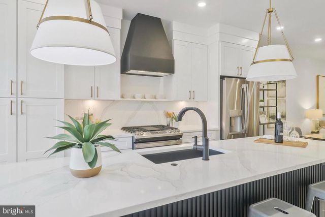 332 17TH PLACE, Washington, DC 20002