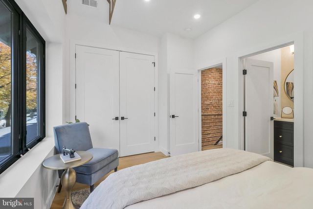 332 17TH PLACE, Washington, DC 20002