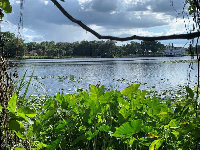 18011 Riverchase CT, Alva, FL 33920