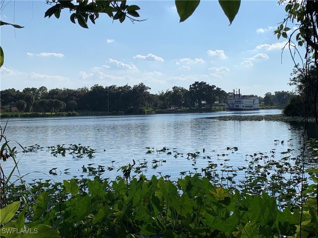 18011 Riverchase CT, Alva, FL 33920