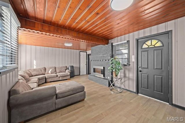 4247 State Route 162, Granite City, IL 62040