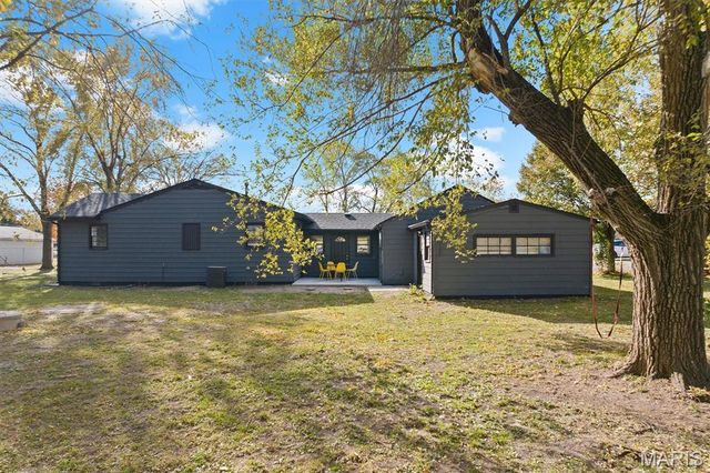 4247 State Route 162, Granite City, IL 62040