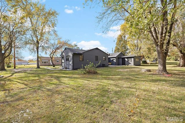 4247 State Route 162, Granite City, IL 62040