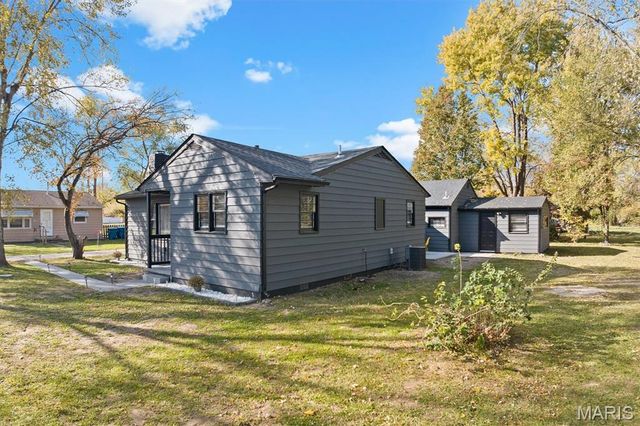 4247 State Route 162, Granite City, IL 62040