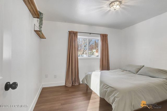 810 W Edinborough Drive, Palmer, AK 99645