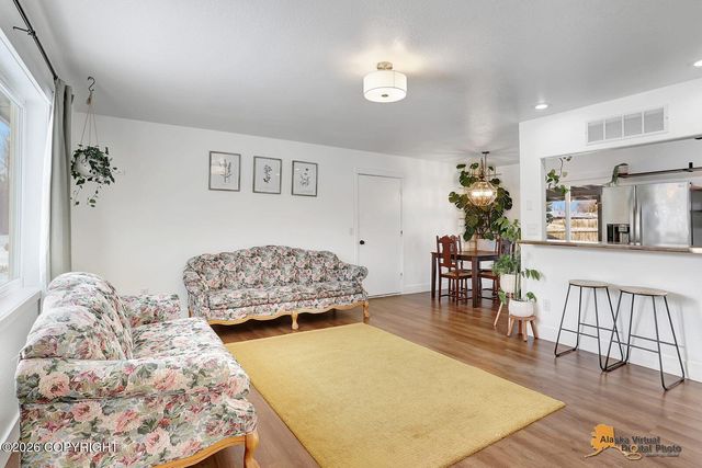 810 W Edinborough Drive, Palmer, AK 99645